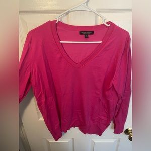 Banana Republic bright pink sweater💕